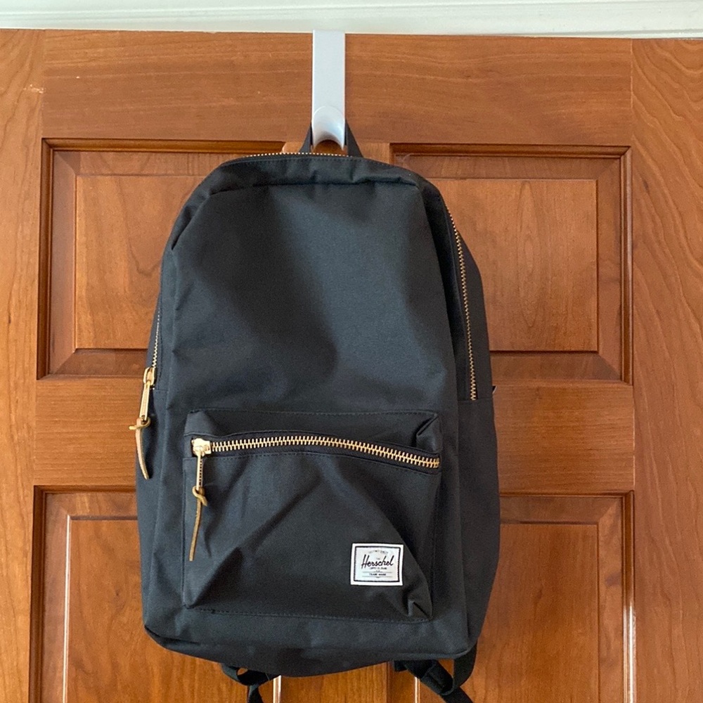 Brand New Herschel Settlement Mid-Volume Backpack